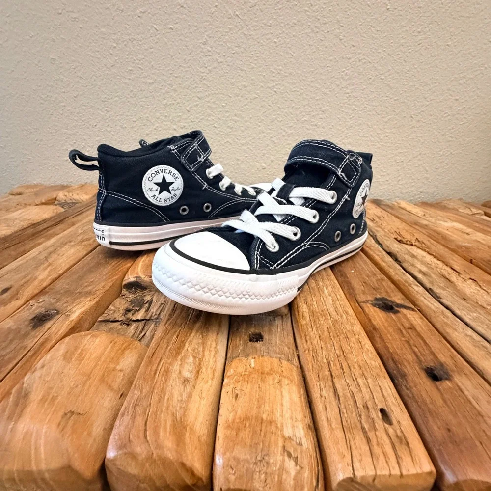 Converse Chuck Taylor All Star Size 1 Black High Top Sneakers A04823F